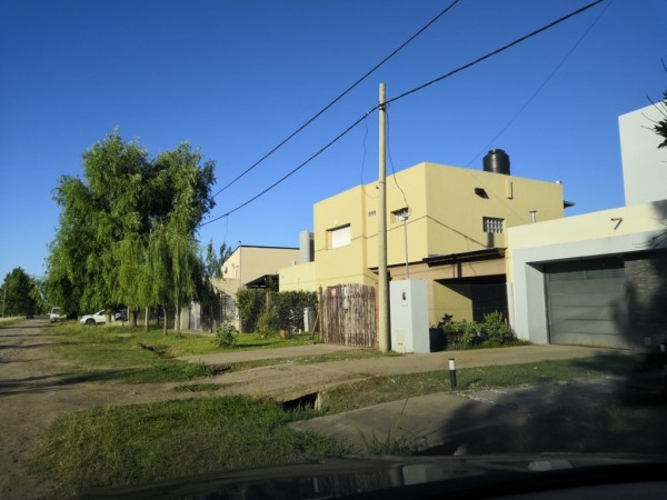 Foto Casa en Venta en Roldan, Santa Fe - U$D 155.000 - pix40350643 - BienesOnLine