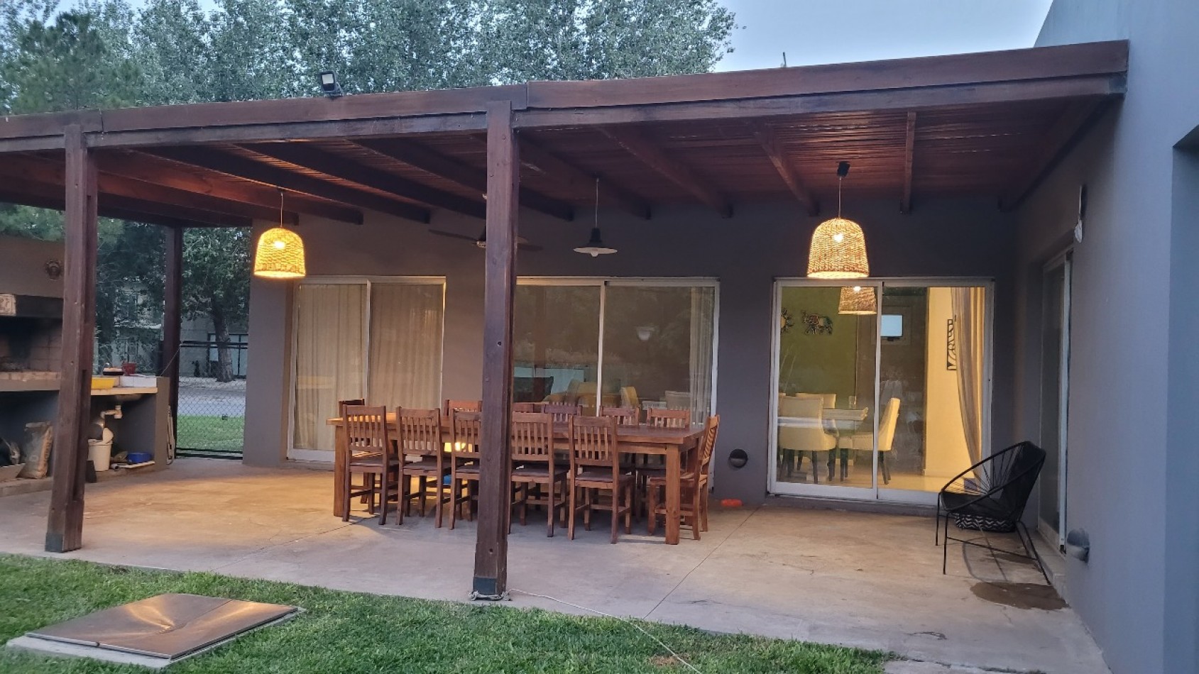 CASA DE TRES DORMITORIOS - BARRIO PRIVADO SOL DEL PARANA