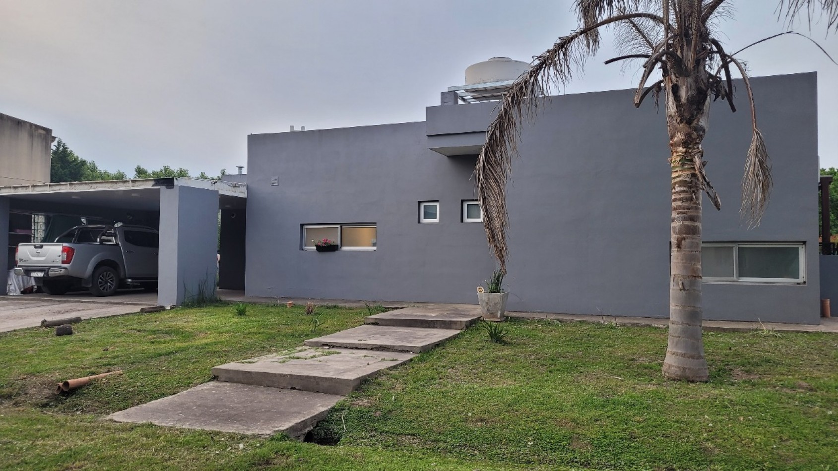 CASA DE TRES DORMITORIOS - BARRIO PRIVADO SOL DEL PARANA