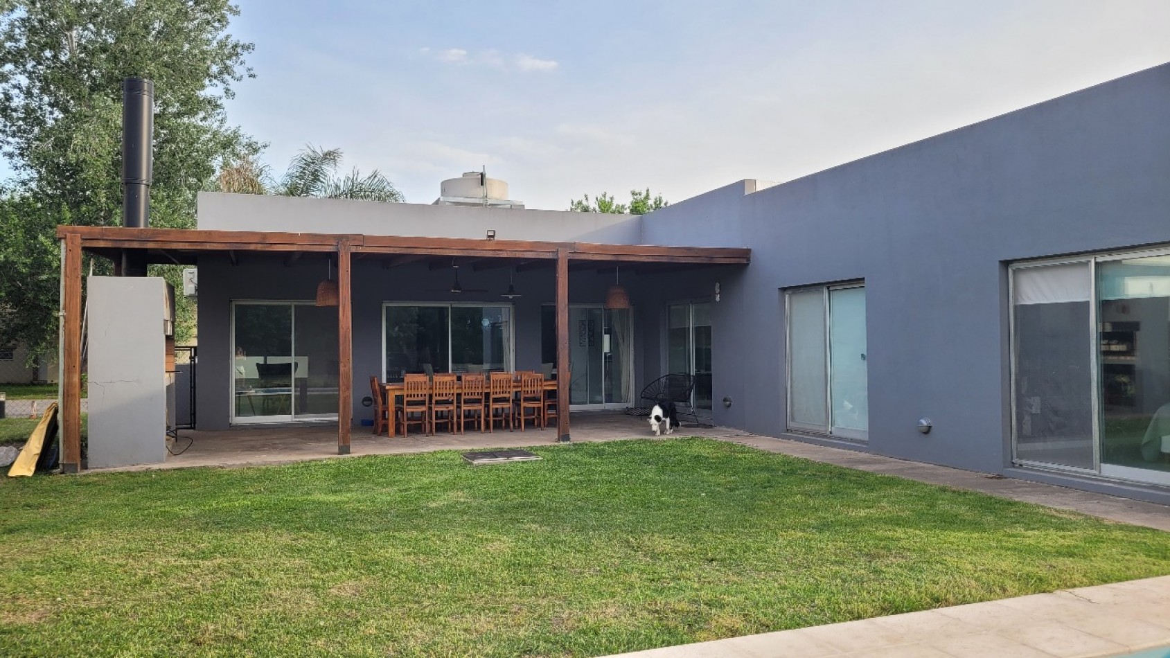 CASA DE TRES DORMITORIOS - BARRIO PRIVADO SOL DEL PARANA