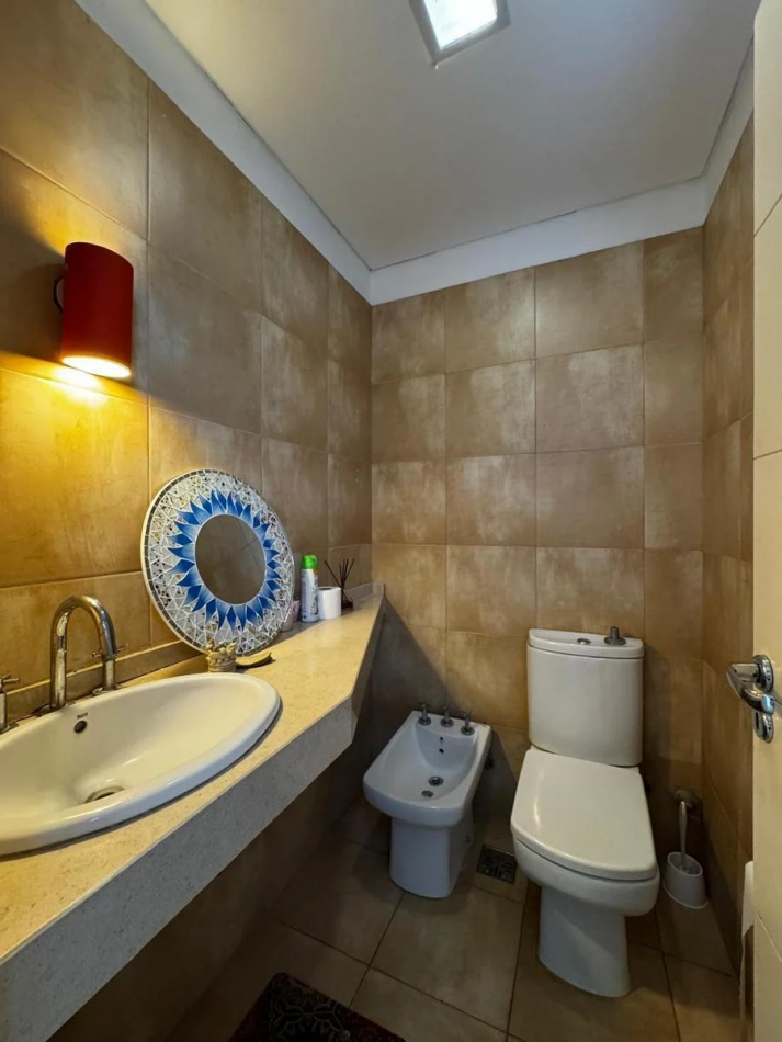 CASA DE TRES DORMITORIOS - BARRIO PRIVADO SOL DEL PARANA