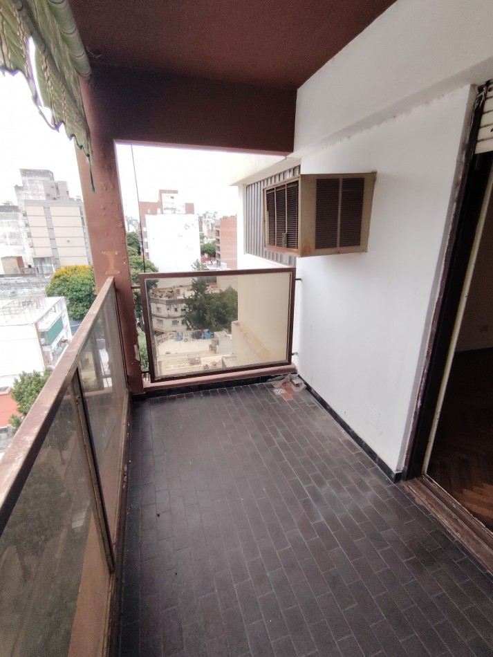 BUENOS AIRES 1555  PISO 09  DTO 01