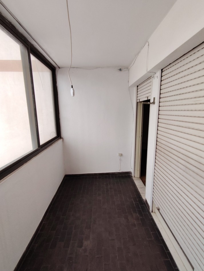 BUENOS AIRES 1555  PISO 09  DTO 01