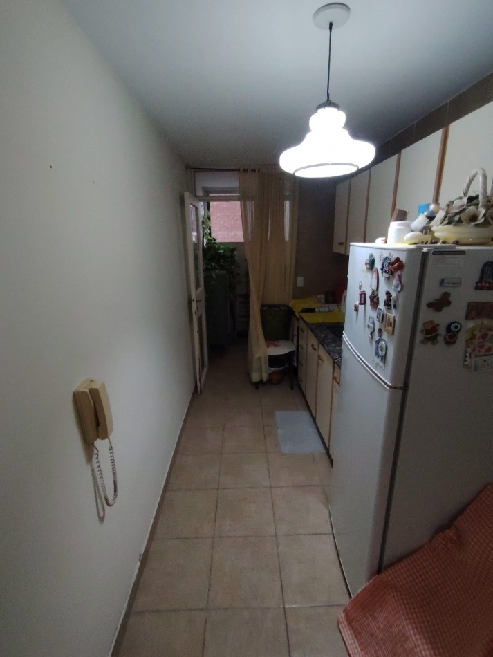 CORRIENTES 483  PISO 05  DTO. C